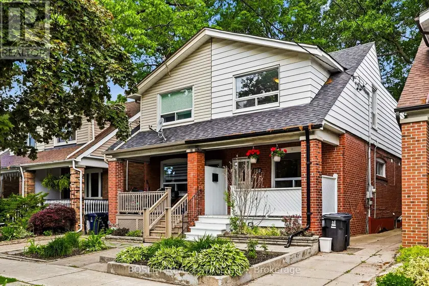 Semi-Detached/Link at 682 MILVERTON BOULEVARD, Toronto