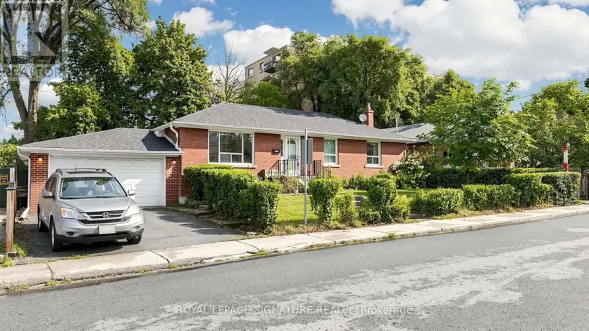 Detached at 256 FERRIS ROAD, Toronto