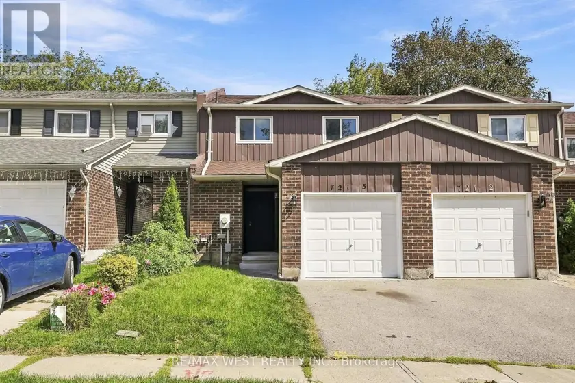 Townhouse at 3 - 721 CRICKLEWOOD DRIVE, Oshawa