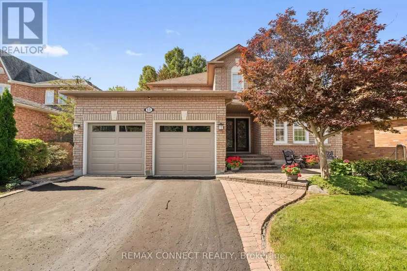 Detached at 11 MCNEILAGE COURT, Ajax
