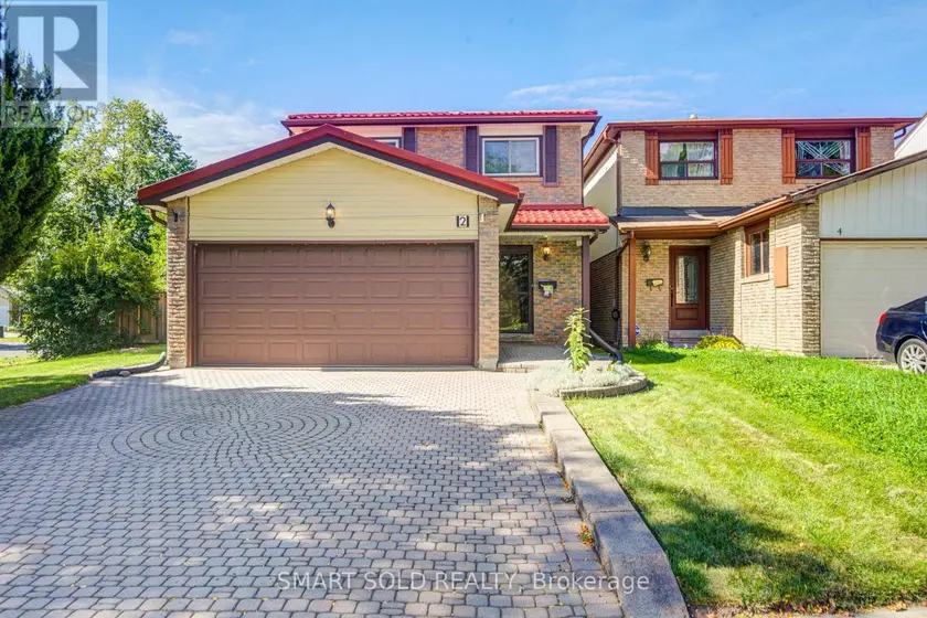 Detached at 2 CROACH CRESCENT, Toronto