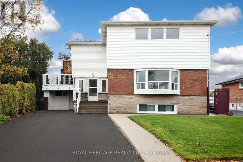 Detached at 4 BRANTWOOD DRIVE, Toronto