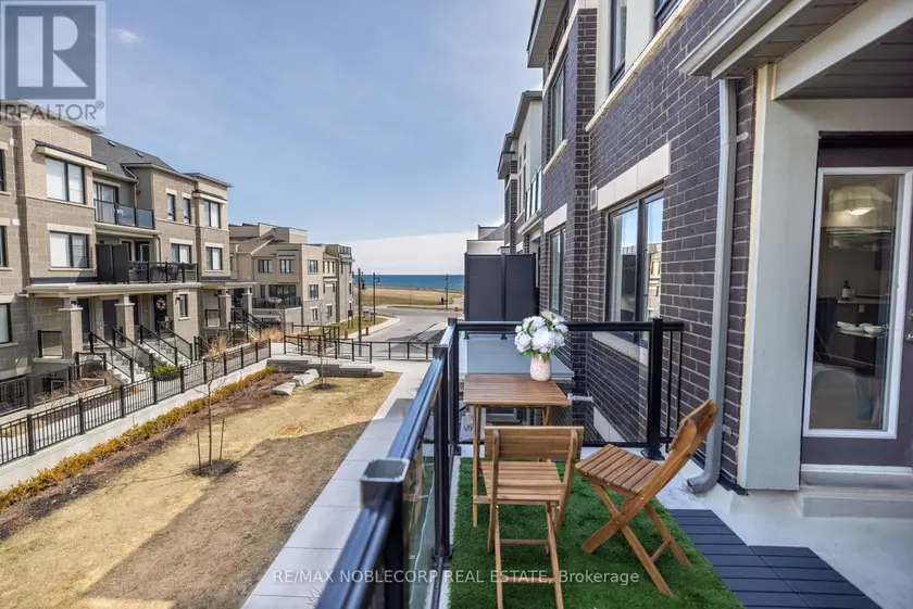Townhouse at 19C LOOKOUT DRIVE, Clarington