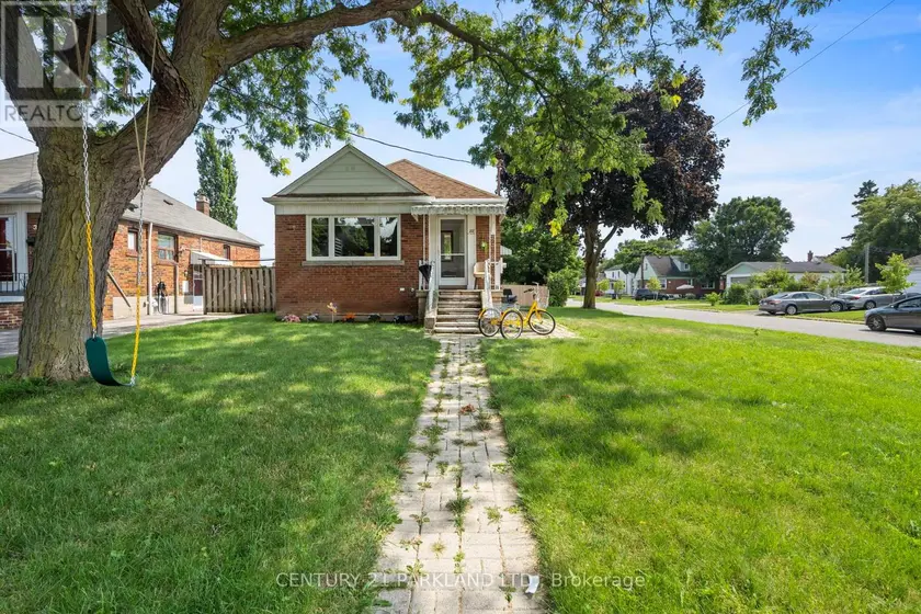 Detached at BSMT - 35 PRINCEMERE CRESCENT, Toronto