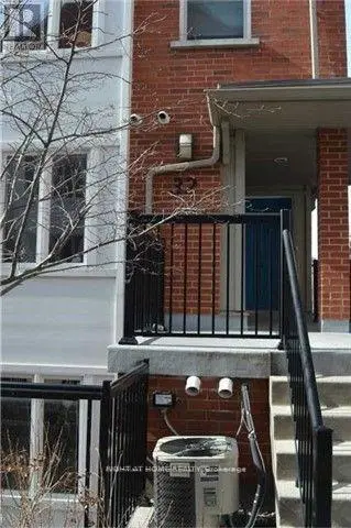 Townhouse at 2 - 32 FLORENCE WYLE LANE, Toronto