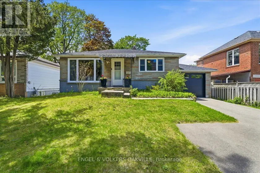 Detached at 22 FALAISE ROAD, Toronto