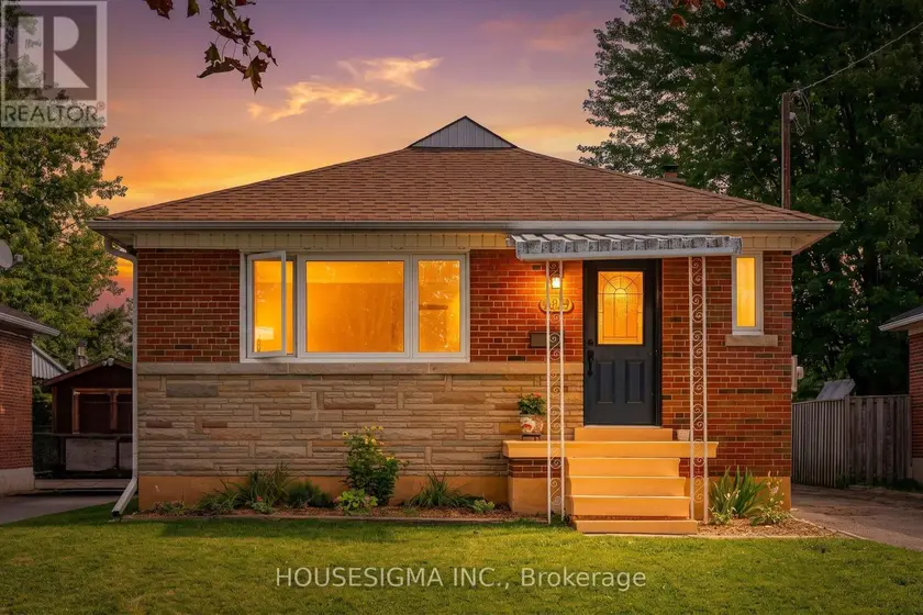 Detached at 309 BALDWIN STREET, Oshawa