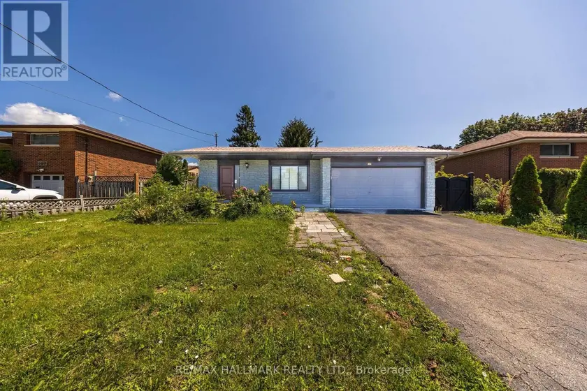 Detached at 109 THICKSON ROAD S, Whitby
