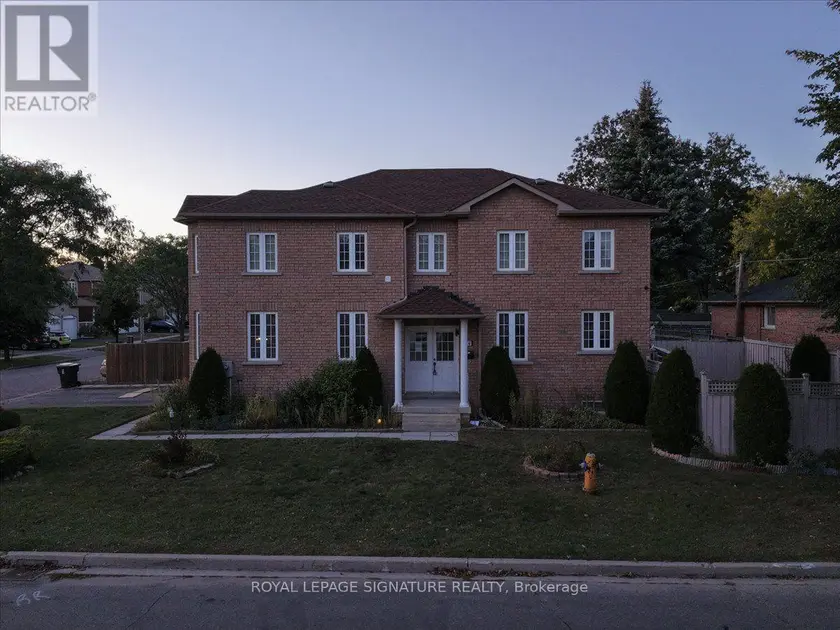 Detached at 106 CRAGGVIEW DRIVE, Toronto