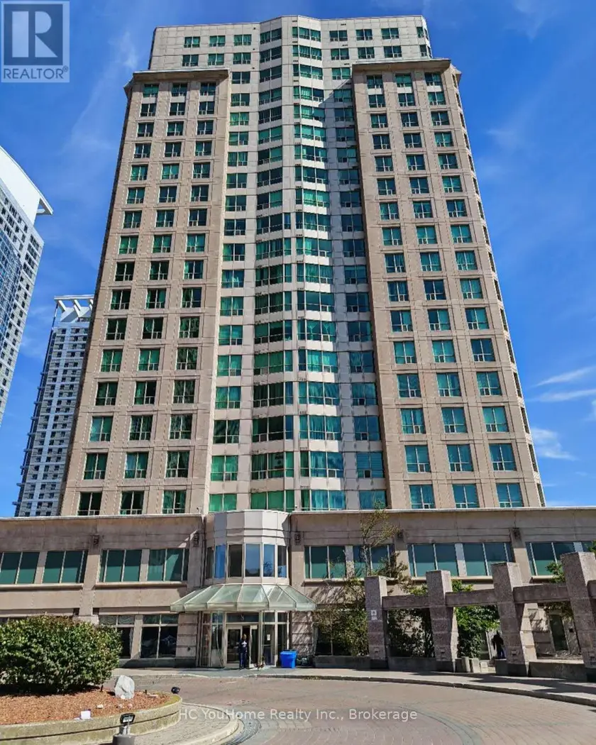 Apartment at 801 - 8 LEE CENTRE DRIVE, Toronto
