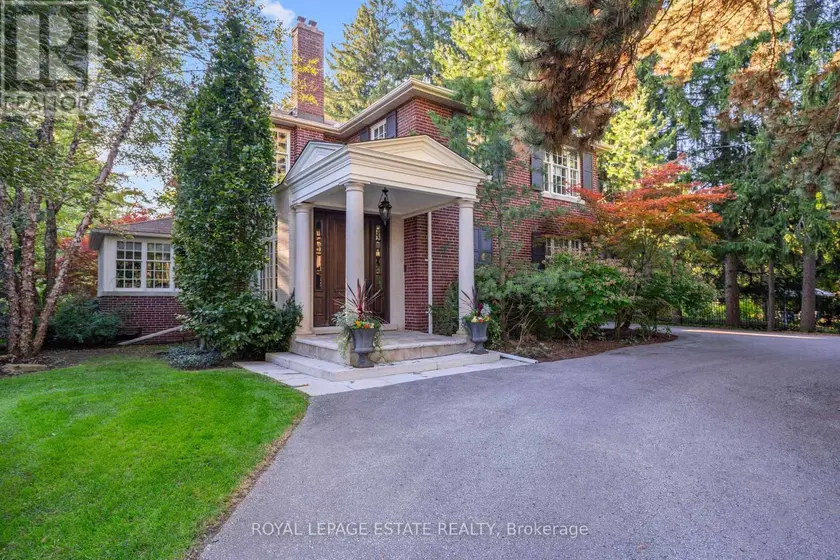 Detached at 22 HILL CRESCENT, Toronto