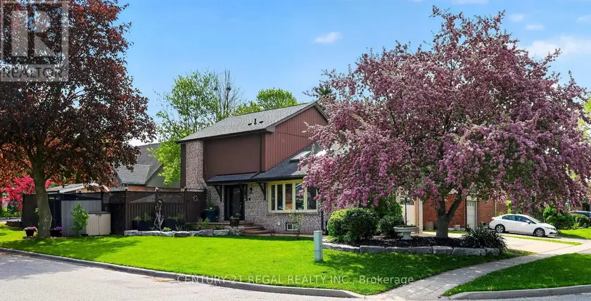 Detached at 481 CAMELOT DRIVE W, Oshawa