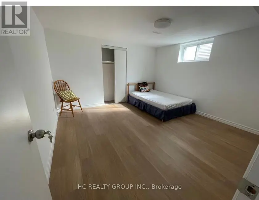 Detached at BSMT - 27 MACKLINGATE COURT, Toronto