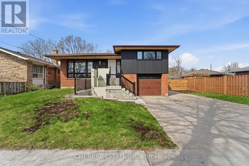Detached at 39 EARLTON ROAD, Toronto