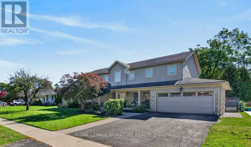 Detached at 5 BONACRES AVENUE, Toronto