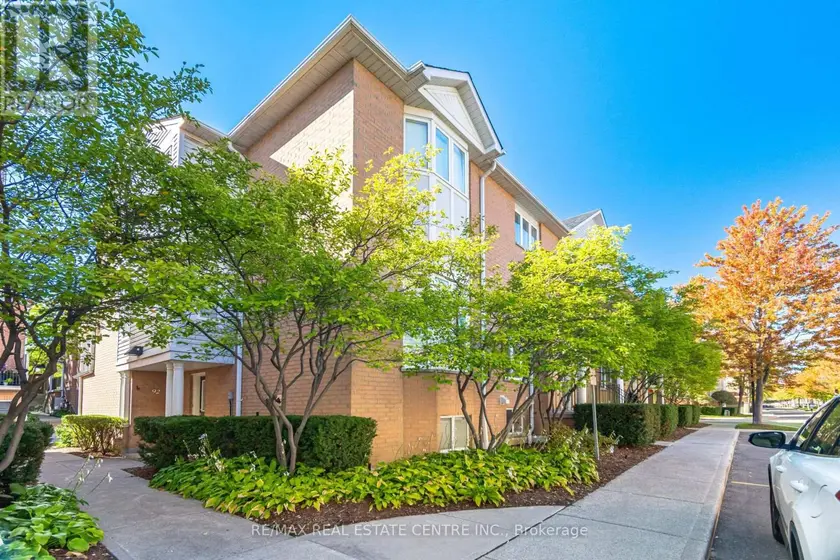 Townhouse at 96 - 83 MONDEO DRIVE, Toronto
