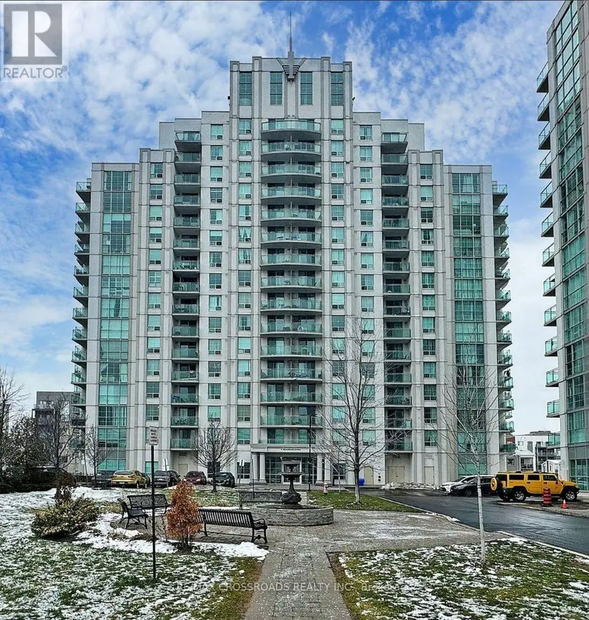Apartment at 3M - 6 ROSEBANK DRIVE, Toronto