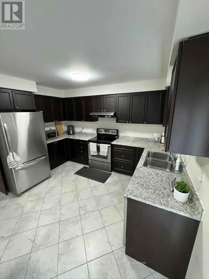 Semi-Detached/Link at 199 LADY ANGELA AVENUE, Oshawa