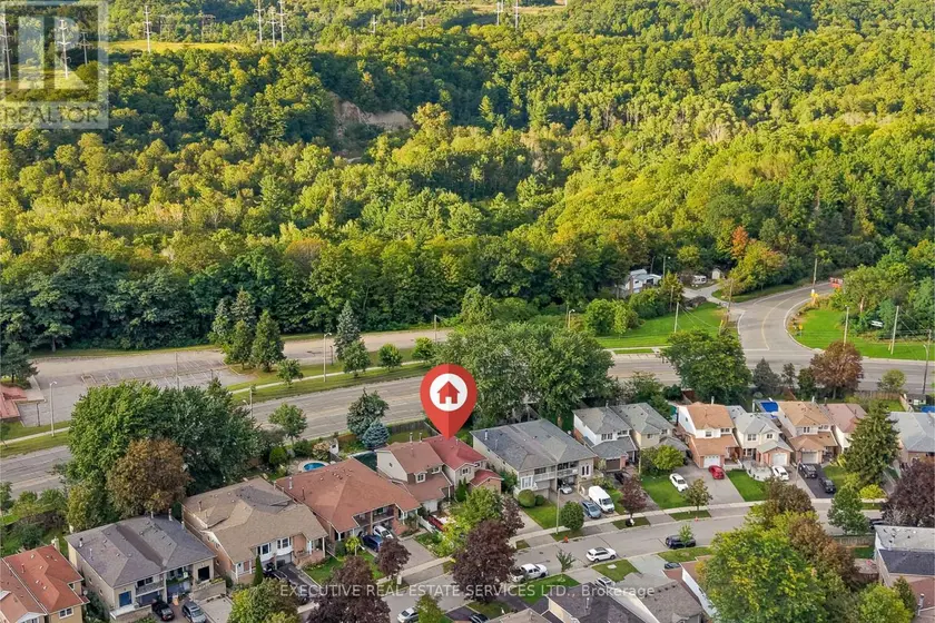 Detached at 76 LIONHEAD TRAIL, Toronto