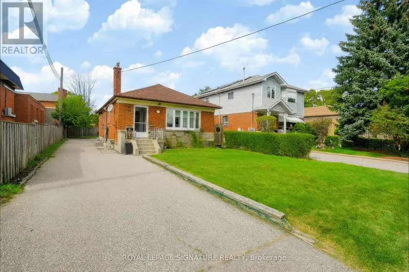Detached at BSMT - 66 MIRAMAR CRESCENT, Toronto