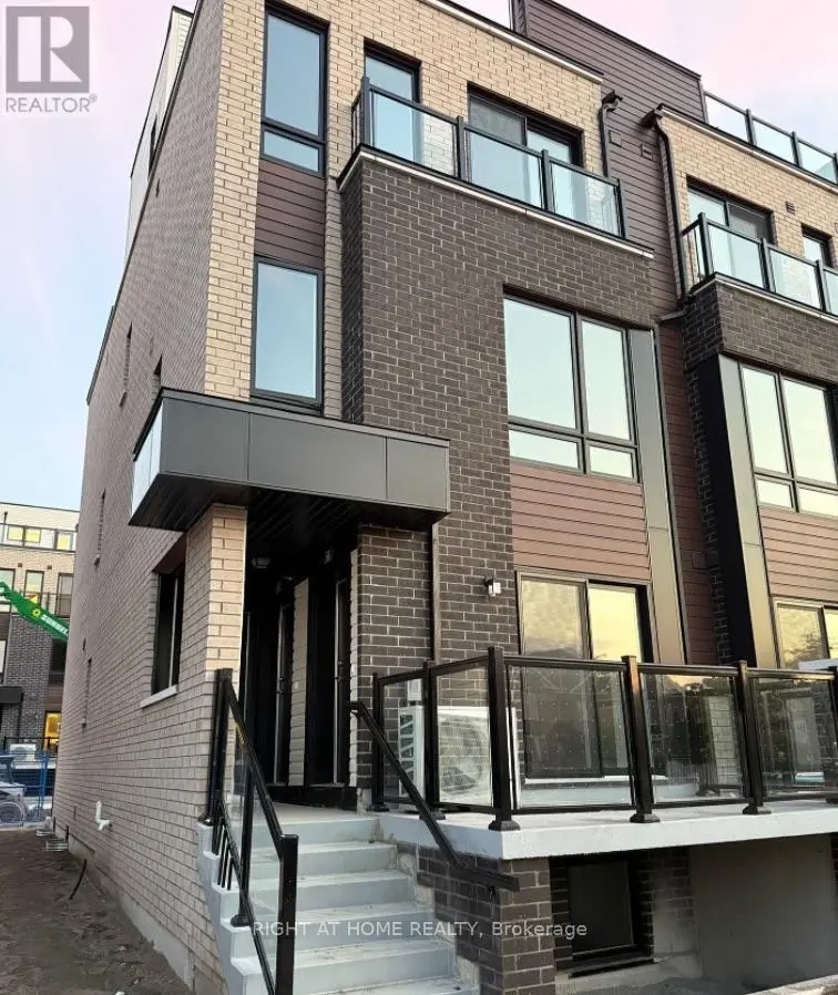 Townhouse at 20 - 235 MCLEVIN AVENUE, Toronto