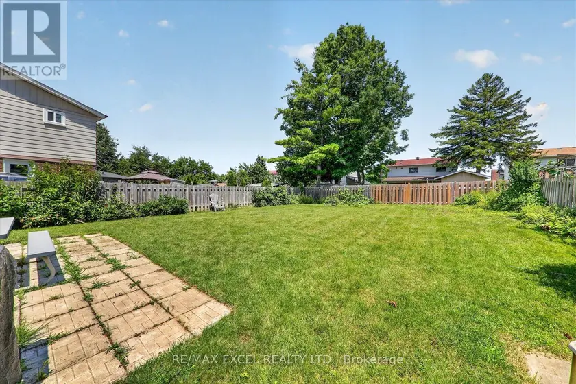 Detached at 26 LIGHTHALL CRESCENT, Toronto