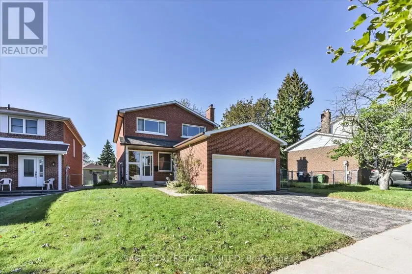 Detached at 34 CRAKETTS AVENUE, Toronto