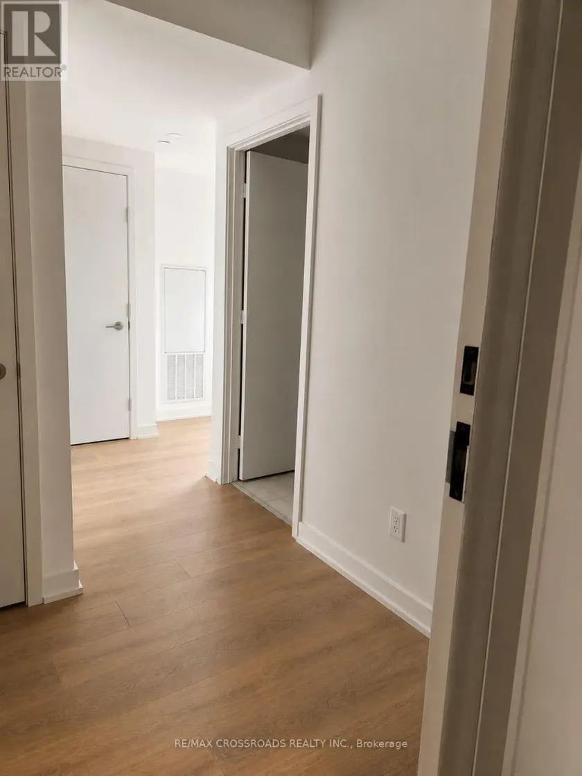 Apartment at 1018 - 2031 KENNEDY ROAD, Toronto