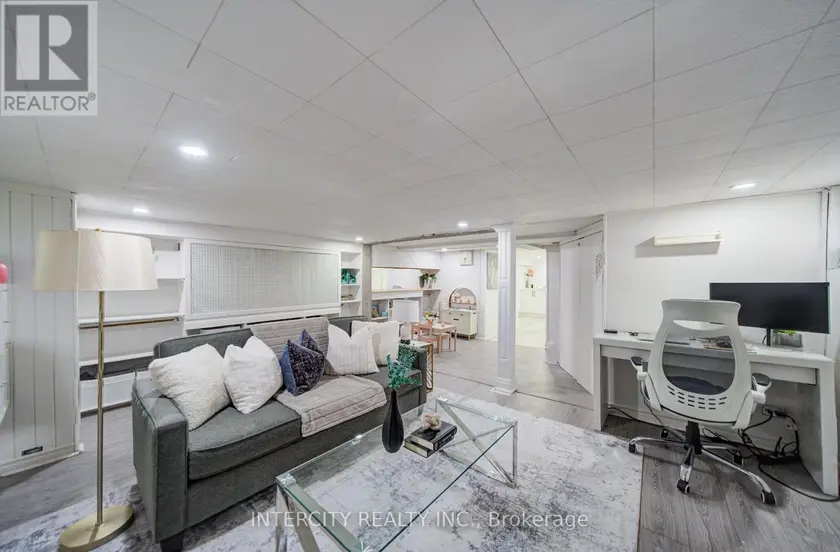 Semi-Detached/Link at 256 BLANTYRE AVENUE, Toronto
