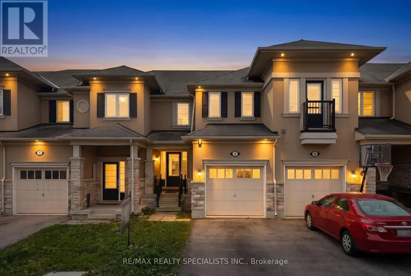 Townhouse at 7 STOTTS TERRACE, Toronto