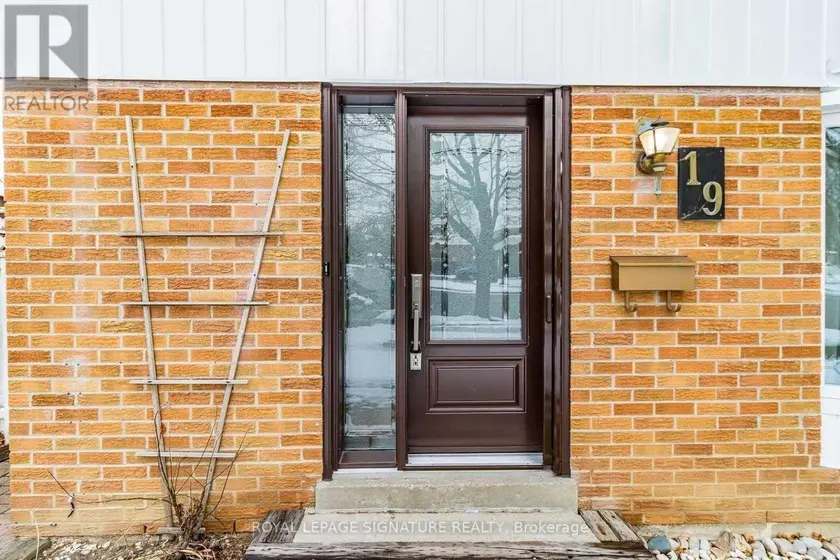 Detached at UPPER - 19 STARLAKE DRIVE, Toronto
