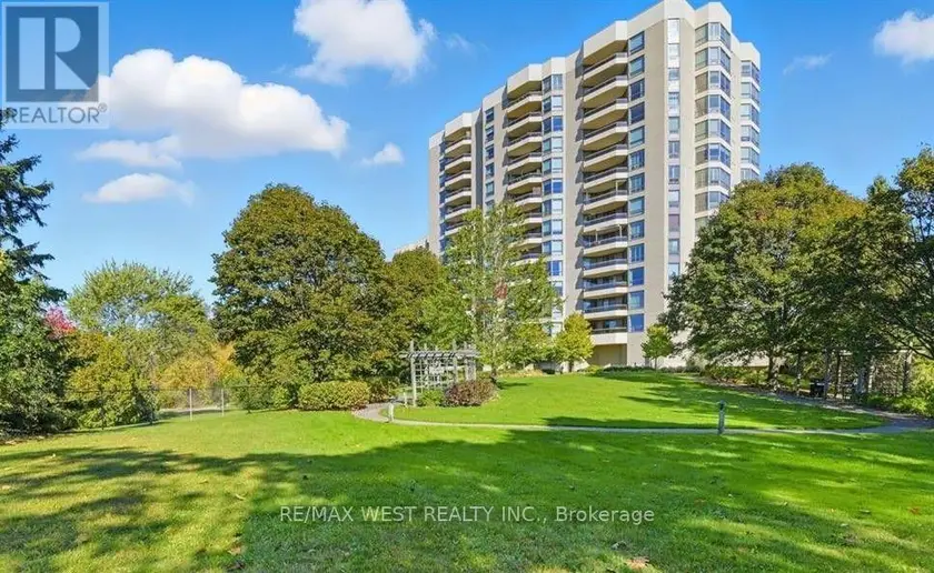 Apartment at 305 - 700 WILSON ROAD N, Oshawa
