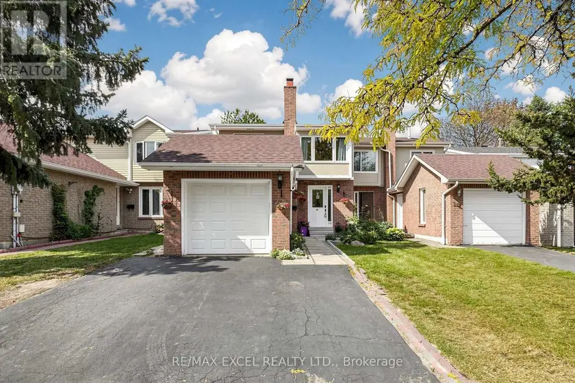 Semi-Detached/Link at 24 REDHEUGH CRESCENT, Toronto