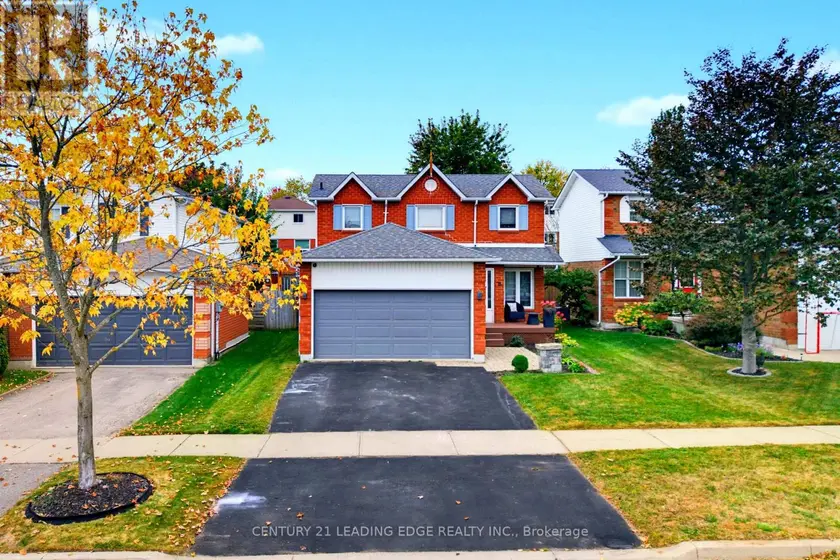 Detached at 75 HOOPER SQUARE, Clarington