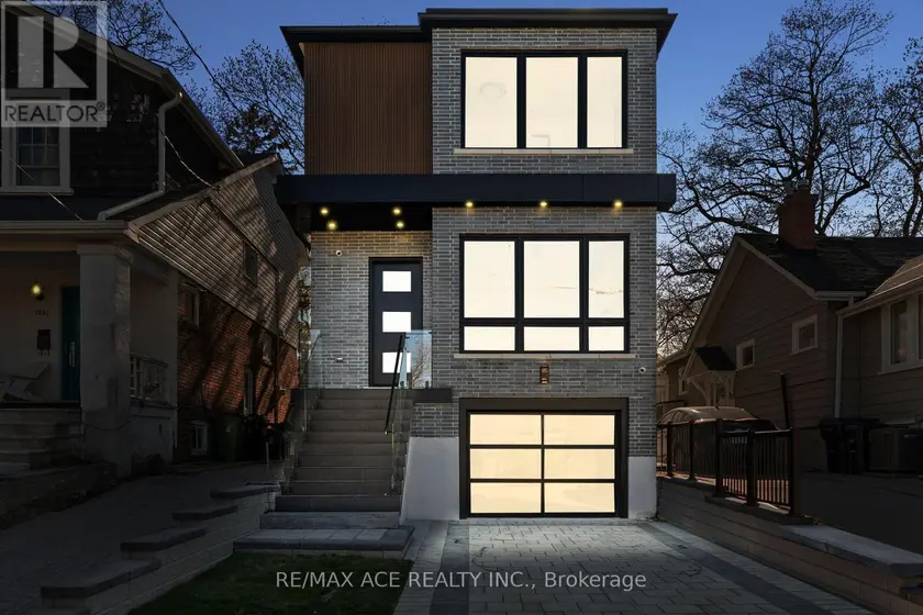 Detached at 122 WARDEN AVENUE, Toronto