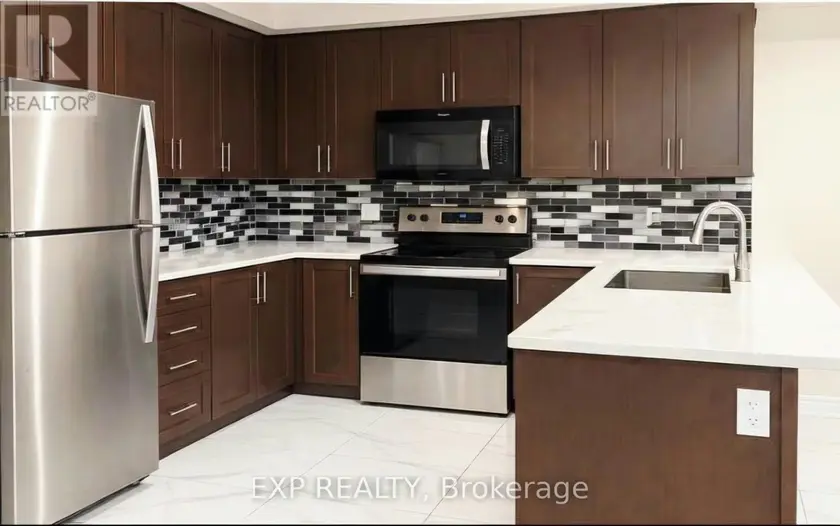 Townhouse at 10 WATERSTONE WAY, Whitby