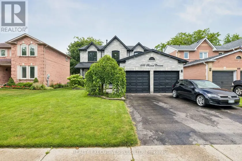 Detached at 693 BARNES CRESCENT, Oshawa