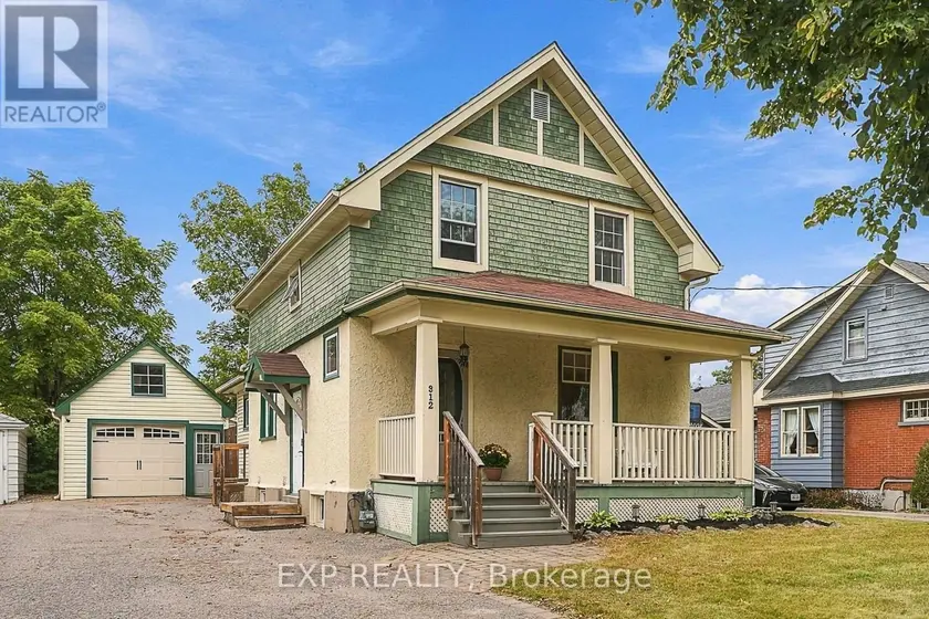Detached at 312 WALNUT STREET W, Whitby