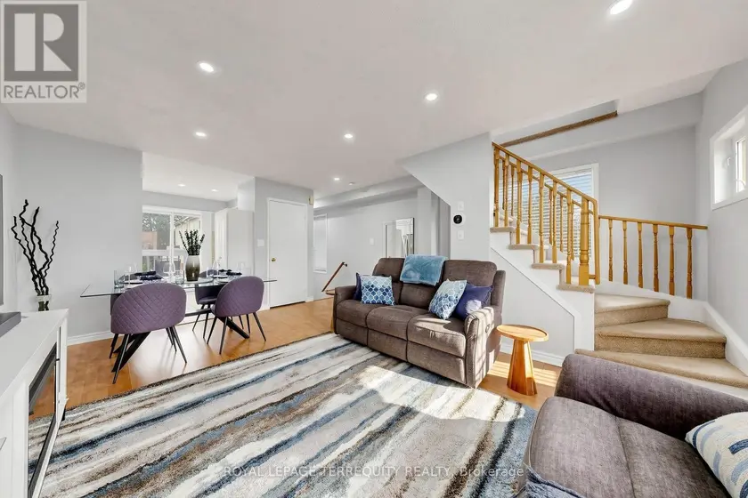 Townhouse at 62 - 1865 KINGSTON ROAD, Pickering