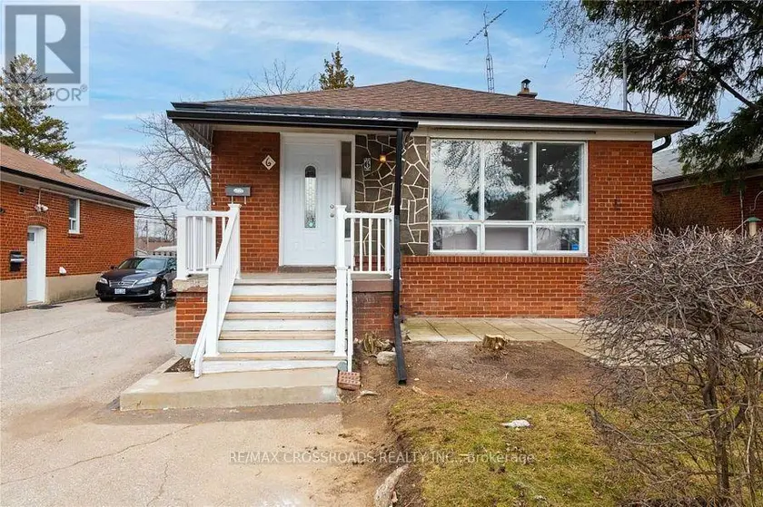 Detached at 6 LARKHALL AVENUE, Toronto