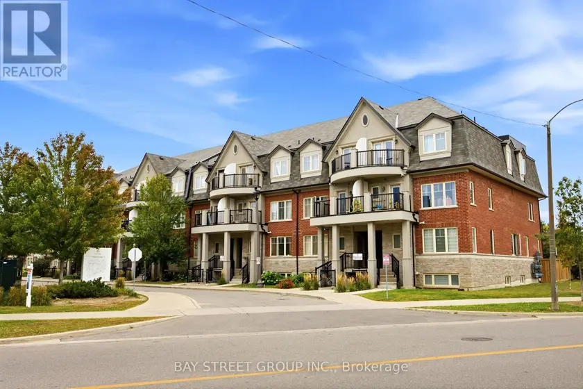 Townhouse at 23 - 1 EATON PARK LANE E, Toronto