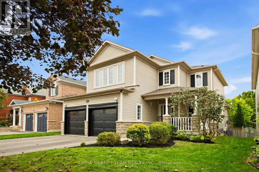 Detached at 17 CODY AVENUE, Whitby