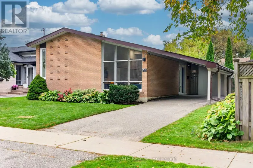 Detached at 38 BRIGHTSIDE DRIVE, Toronto