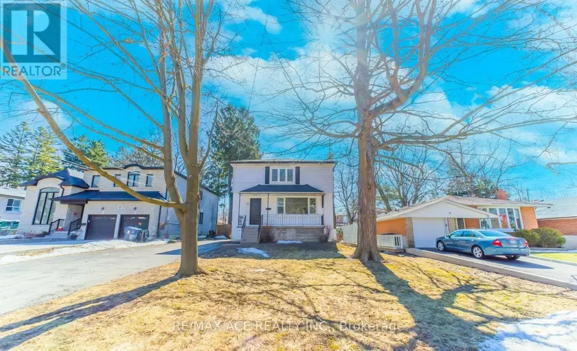 Detached at BSMT - 15 CREE AVENUE, Toronto