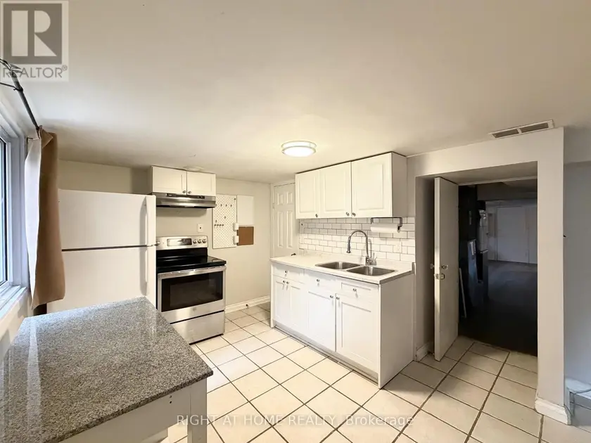 Multiplex at LOWER - 214 GREENWOOD AVENUE, Oshawa