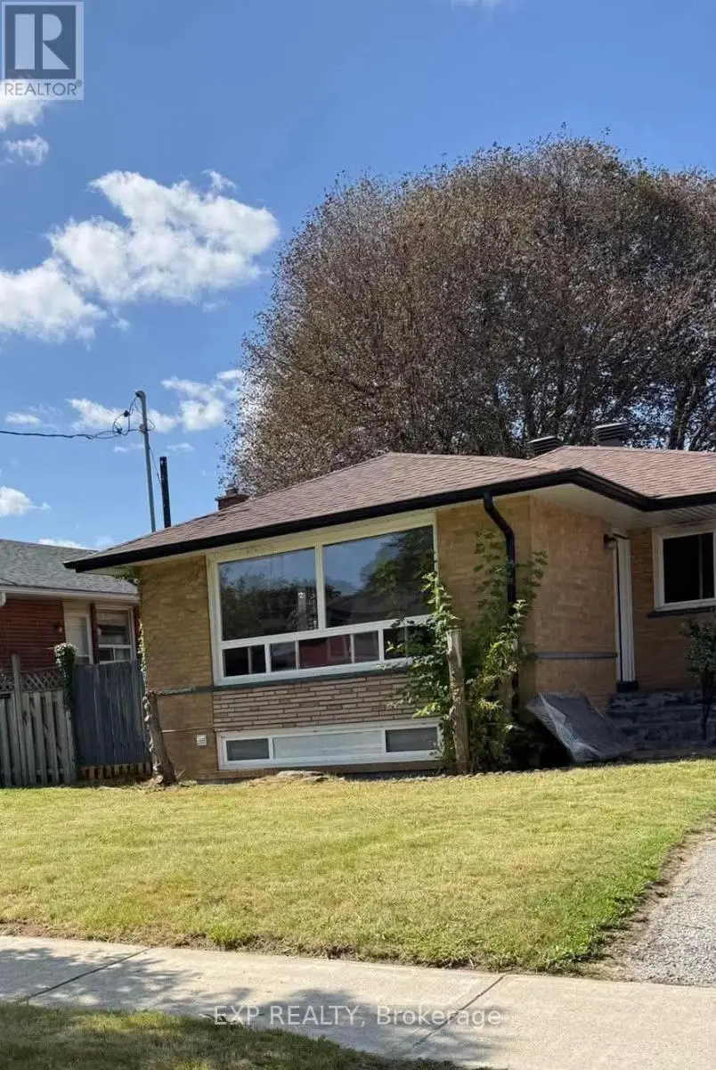 Detached at 24 CORA CRESCENT, Toronto