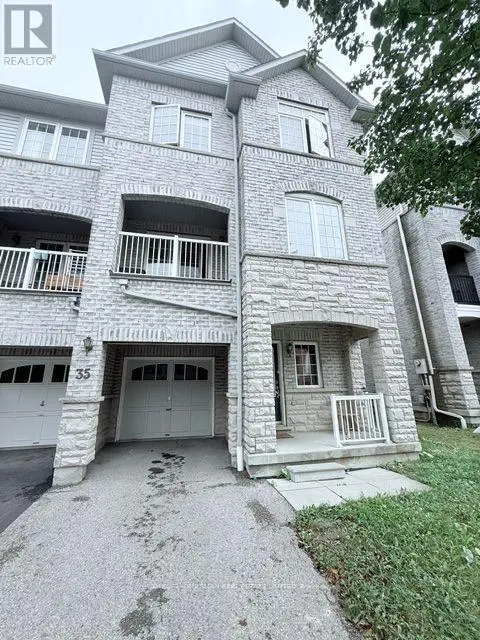 Townhouse at 35 LINNELL STREET