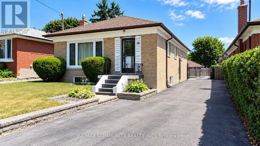 Detached at 75 KOOTENAY CRESCENT, Toronto