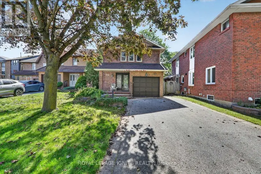 Detached at 39 LONGFELLOW COURT, Whitby