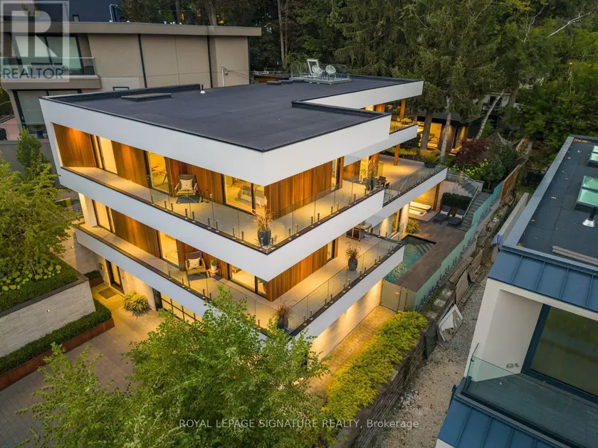 Detached at 8 FALLINGBROOK WOOD, Toronto